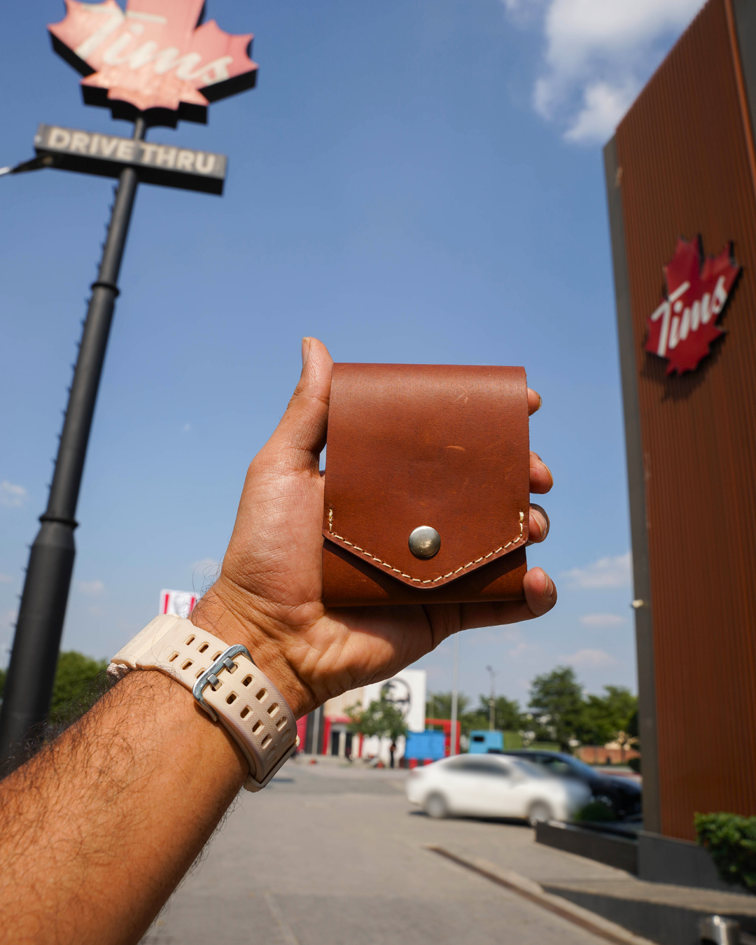 Royale saddle | Handcrafted Genuine brown Leather Wallet with free leather keychain | Slim & Compact design