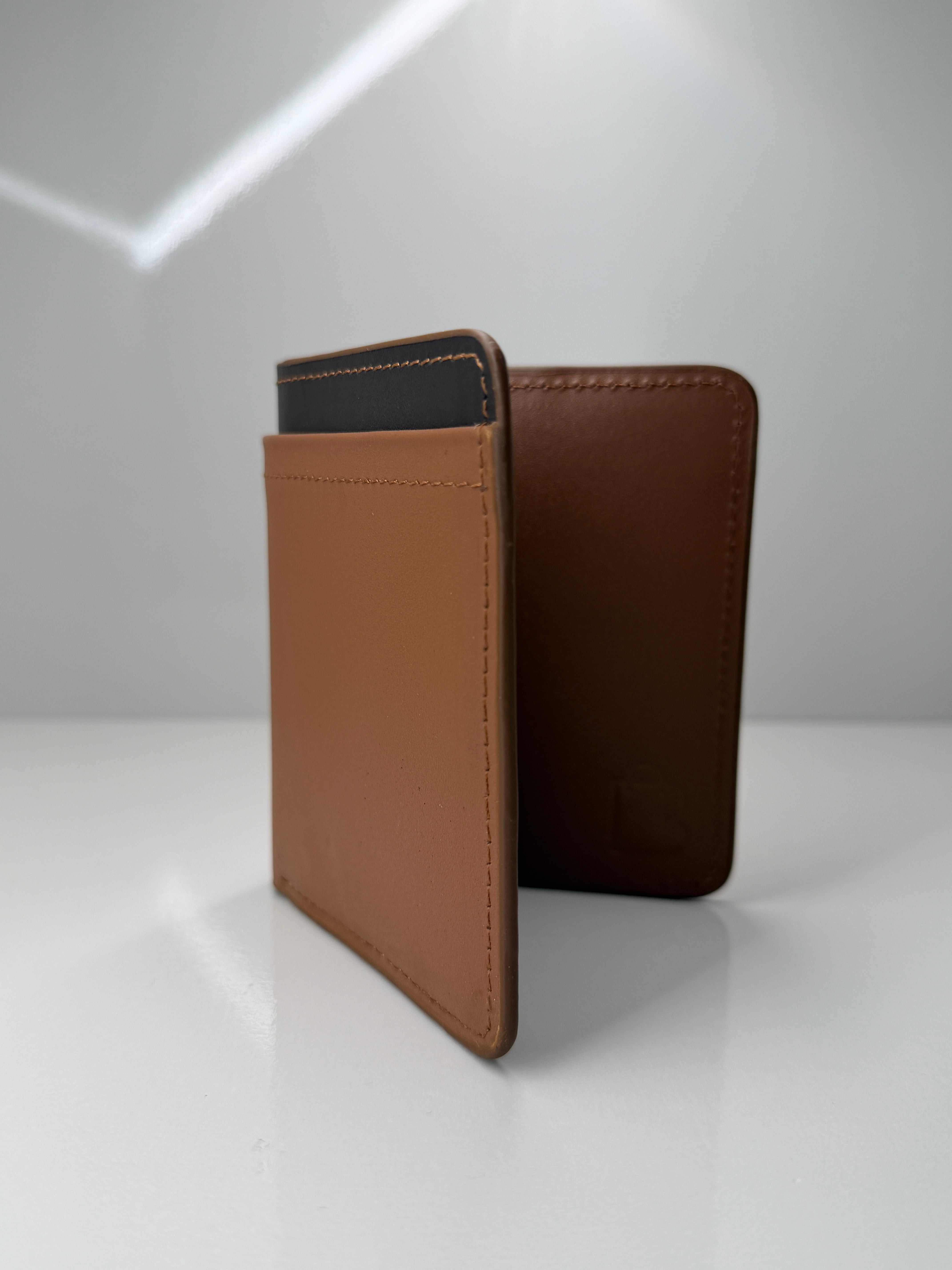 Kingsman Fold | Premium Bazaro Handmade Magnetic  Leather Wallet